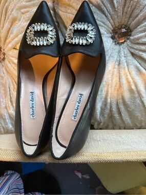 Charles David Black Pointed-Toe Heels
